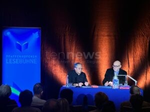 PFAFFENHOFEN AN DER ILM - 📚 Lesebühne 2025 begeistert mit starkem Programm! Von Julia Engelmann bis Henning Sußebach - vielfältige Literatur! 🎭