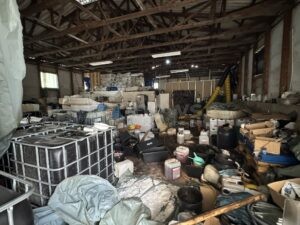 Zollfahndungsamt Berlin-Brandenburg - tennews NAUEN - đ§Ș Gigantisches Drogenlabor am Mittwoch (29.10.2025) ausgehoben! 400 Kilo Partydrogen und 200.000 Euro sichergestellt! đ