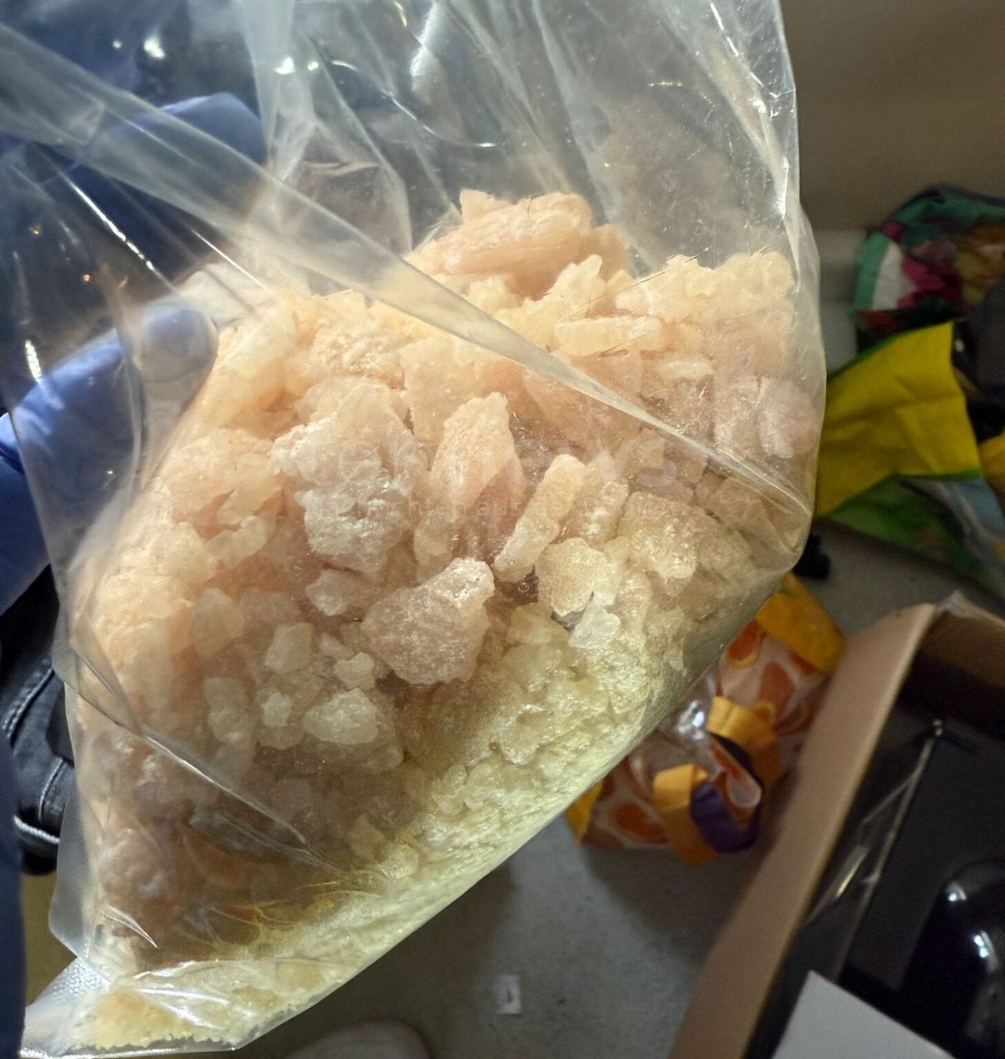 Gigantisches Drogenlabor ausgehoben: 400 Kilo Partydrogen sichergestellt! - tennews NAUEN - đ§Ș Gigantisches Drogenlabor am Mittwoch (29.10.2025) ausgehoben! 400 Kilo Partydrogen und 200.000 Euro sichergestellt! đ