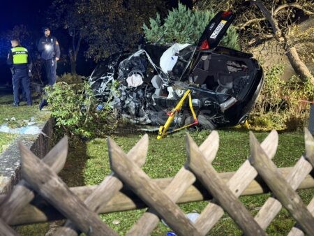 THEILENHOFEN-DORNHAUSEN - 🚒 Horrorunfall am Freitagabend (07.11.2025). 17-Jähriger am Steuer fuhr Rennen gegen sich selbst! Zwei Personen schwer verletzt.💥