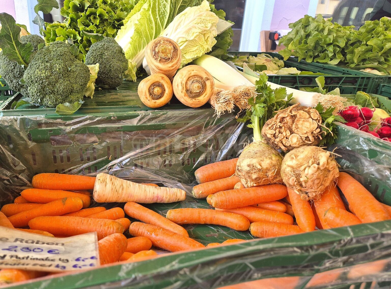 DONAUWÖRTH - 🛒 Neuer Genussmarkt beschlossen! Zusätzlich zum Bauernmarkt - Start am 14. März 2026 geplant! 🥖