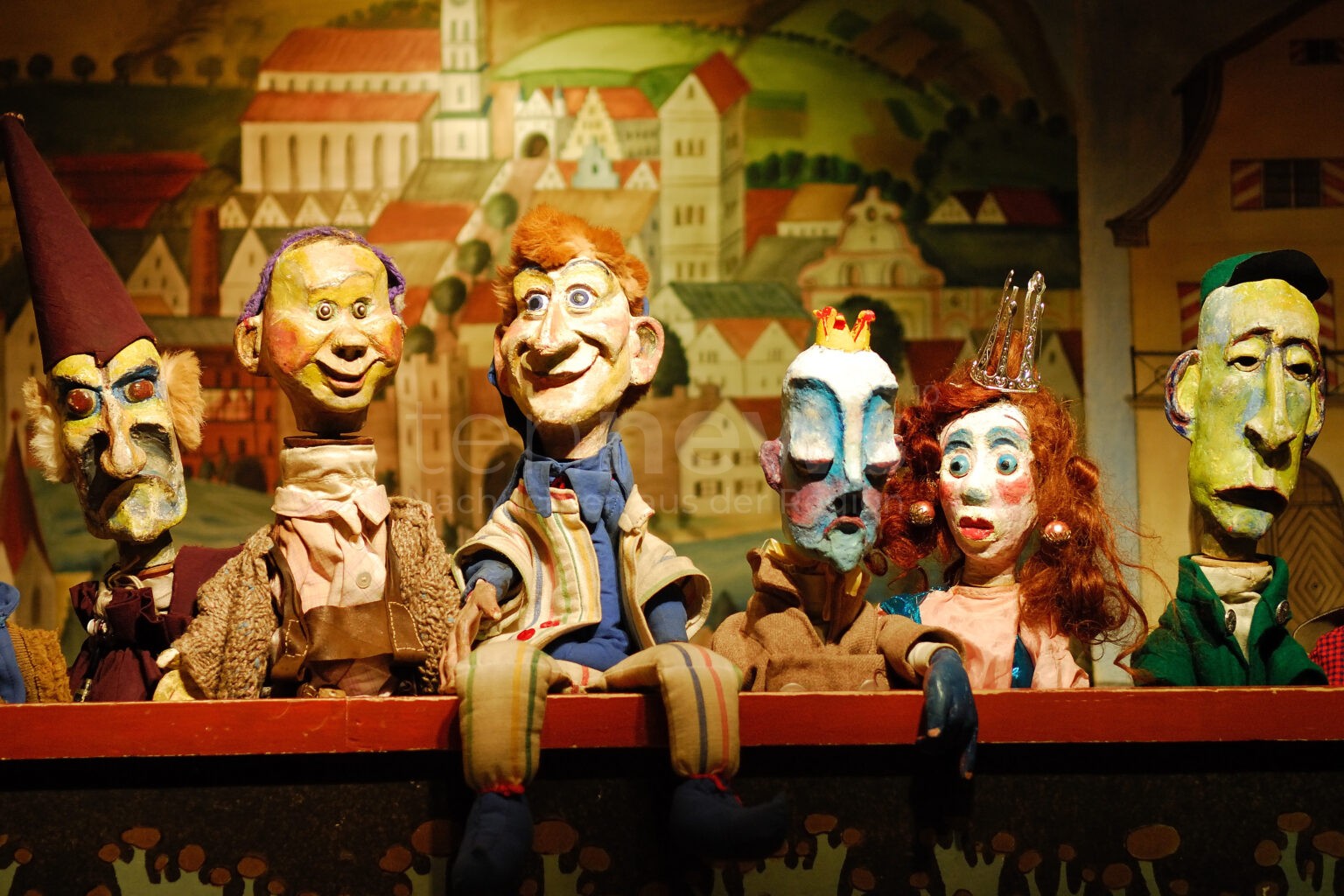 SCHROBENHAUSEN - 🎭 Kasperltheater mit Kultstatus am Dienstag und Mittwoch (18./19.11.2025)! Doctor Döblingers geschmackvolles Theater im Pfarrsaal! 🎪