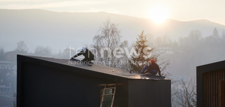 KARLSKRON - 🔨 Fünf Rumänen am Montag (03.11.2025) festgenommen! Betrügerische Handwerker fordern Wucherpreise - Polizei warnt vor Masche! ⚠
