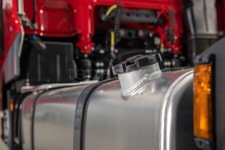 BAAR-EBENHAUSEN - ⛽ Diebstahl am Rastplatz in der Nacht auf Mittwoch (12.11.2025)! Unbekannter scheitert beim Diesel-Klau an Lastwagen! 🚛