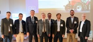 MÜNCHEN - 🚜 Landtechnik-Offensive! Aiwanger startet AgriTechHUB für drei Milliarden Euro Branche mit 12.200 Jobs! 💰