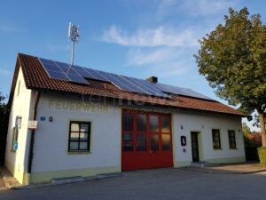 UTTENHOFEN - 🚒 Feuerwehrwache-Sanierung wird teurer! Uttenhofen kostet 1,2 Millionen Euro - Förderung steigt auf 235.000 Euro! 💰