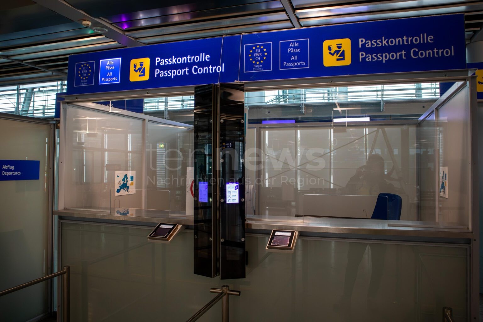 Neue EU-Kontrollen ab Januar: Airport Nürnberg führt biometrisches System ein - tennews NÜRNBERG - ✈️ Neue EU-Kontrollen ab Januar 2026! Airport Nürnberg führt biometrisches EES-System mit Fingerabdrücken ein! 🔍