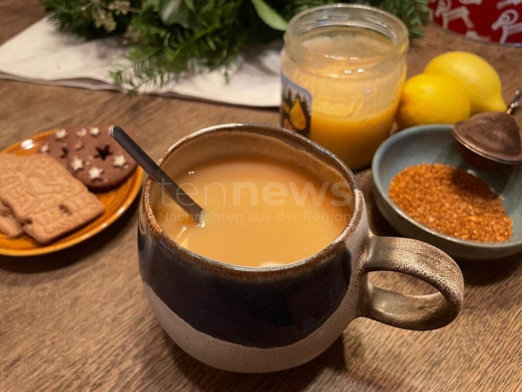 Perfekt für den Abend: Dieser koffeinfreie Tee schmeckt wie Schwarztee - aber ist viel gesünder! - tennews MÜNCHEN - 🍵 Spannende Tee-Fakten! Rooibos kommt nur aus Südafrika und trägt als erstes afrikanisches Produkt EU-Siegel - koffeinfrei! ☕