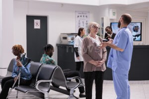 DEUTSCHLAND - 💊 Koalition plant Gesundheits-Reform! 30 Milliarden Euro Einsparungen - Praxisgebühr von 3-4 Euro geplant! 💰