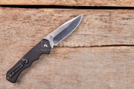 PFAFFENHOFEN AN DER ILM - 🔪 Verbotene Waffen auf A9 am Donnerstag (04.12.2025)! Pole versteckt Springmesser - Rumäne hat Schlagring am Lenkrad! ⚖️