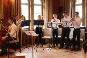 Musikschule startet ins neue Jahr: Drei Konzerte mit jungen Talenten - tennews PFAFFENHOFEN AN DER ILM - 🎻 Musikschule lädt ein! Drei Konzerte im Januar und Februar - von Cello bis Blechbläser, Eintritt frei! 🎺