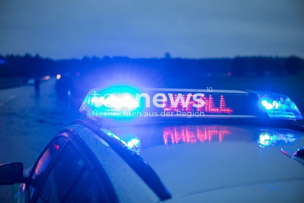 INGOLSTADT - 🚗 Hyundai-Fahrerin (67) am Dienstag (13.01.2026) biegt ab! Zusammenstoß mit Radfahrer (58) an Ampelkreuzung - Zeugen gesucht! 🚴