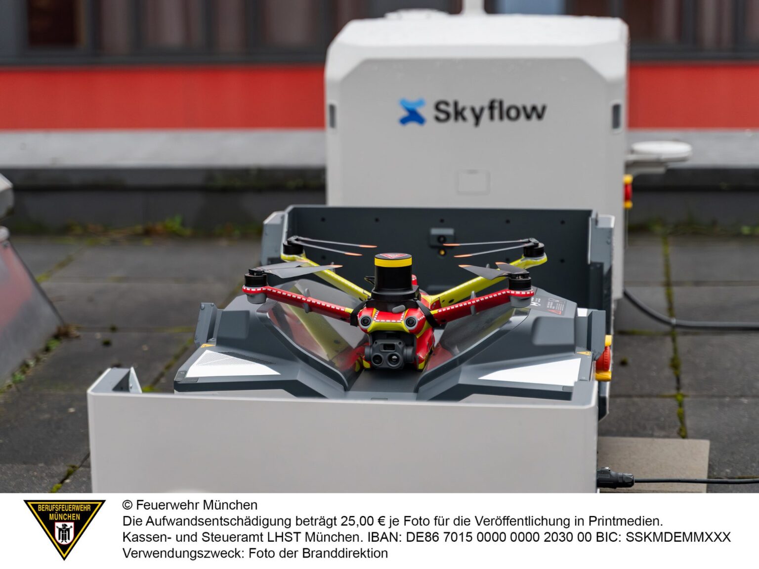 MÜNCHEN - 🚁 Erfolgreicher Drohneneinsatz am Mittwoch (04.02.2026): Feuerwehr München testet automatisierte Drohnen im Pilotprojekt! 👨‍🚒