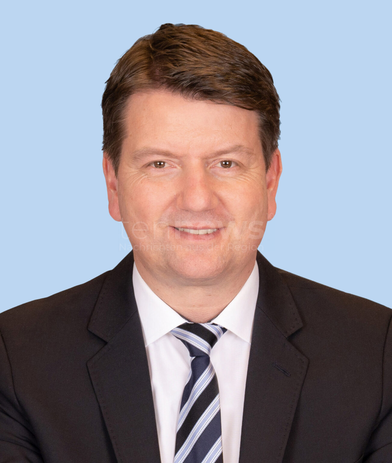 NÜRNBERG - 🚔 Offensive 'Sichere Bahnhöfe' zeigt erste Erfolge mit Videoüberwachung, Drogenspürhunden und Verbotszonen. Kriminalität im Celtispark zurückgedrängt. 📹