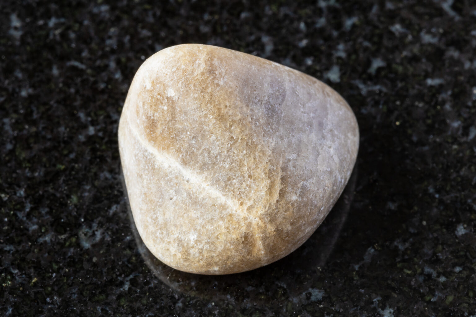 Versuchte Körperverletzung beim Eistraining: Polizei sucht Steinewerfer - tennews PFAFFENHOFEN AN DER ILM - 🚨 Versuchte Körperverletzung am Dienstag (24.02.2026): Jugendliche werfen Steine ins Eisstadion während Training! 👮